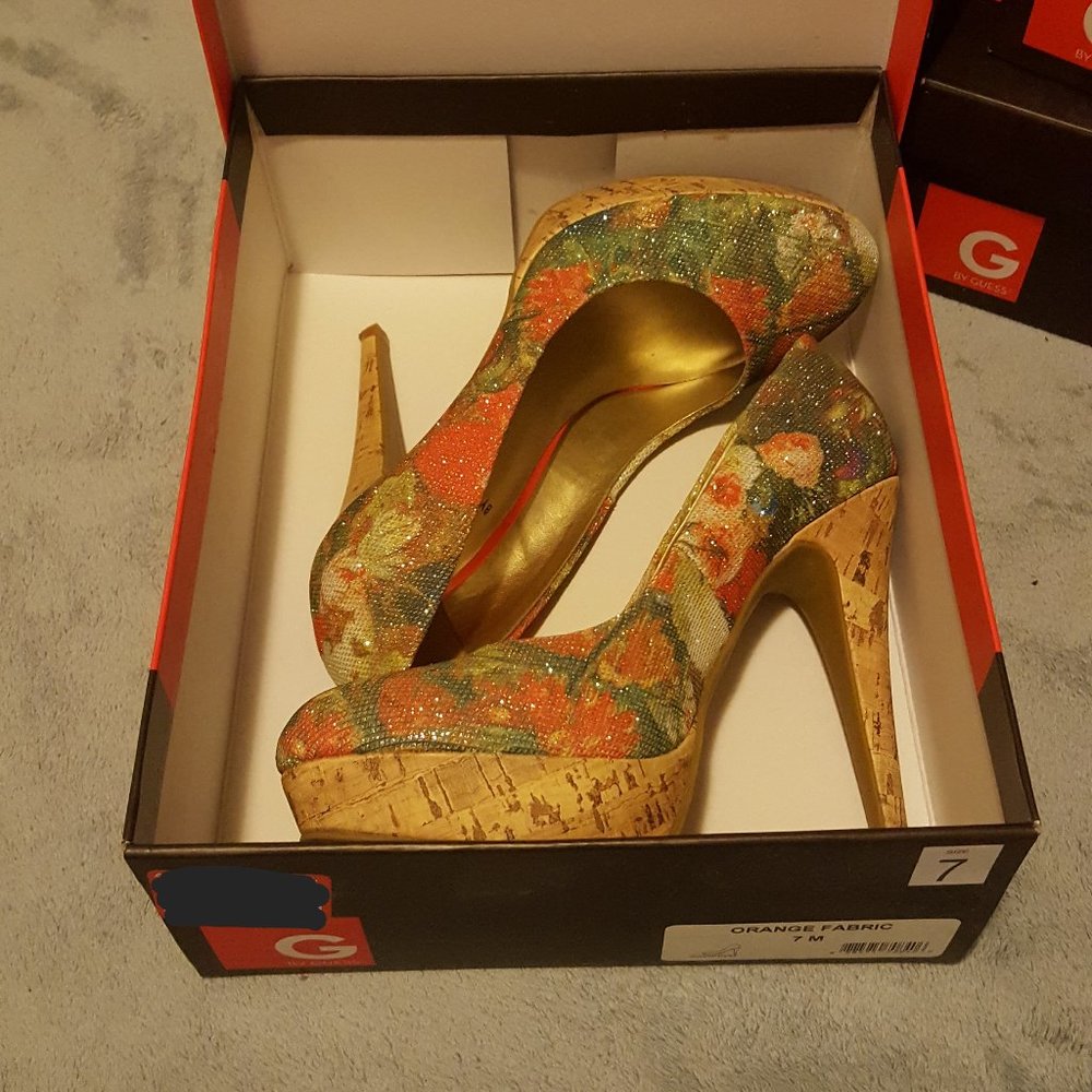 Guess Winna2 Women's Size 7 Multi-Colored Platform Stiletto Pumps